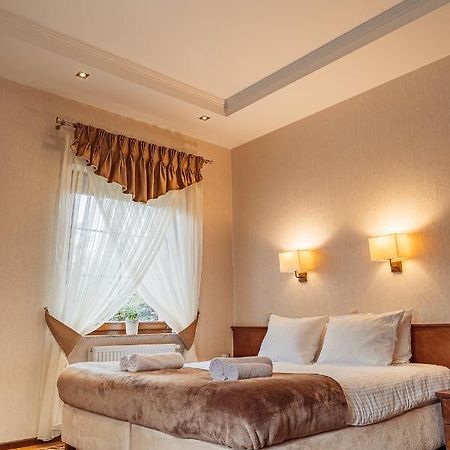 Hotel Dwor Choiny Kazimierówka المظهر الخارجي الصورة