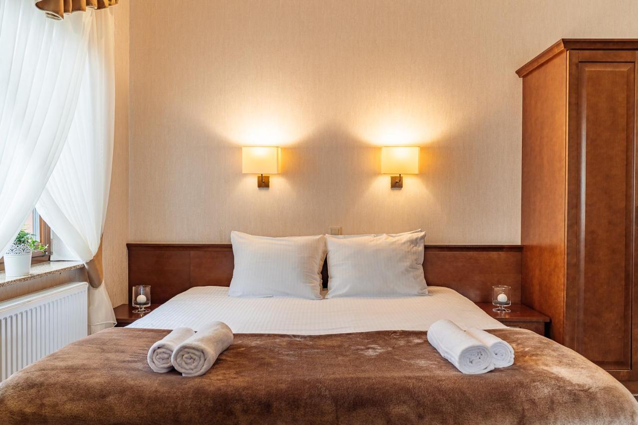 Hotel Dwor Choiny Kazimierówka المظهر الخارجي الصورة